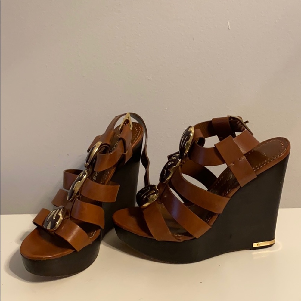 Leather sandals